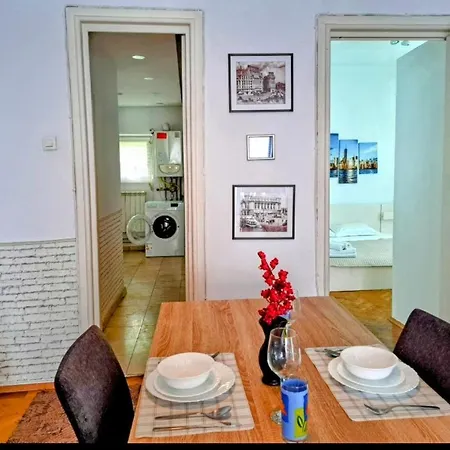 Luxury Piata Romana Apartamento