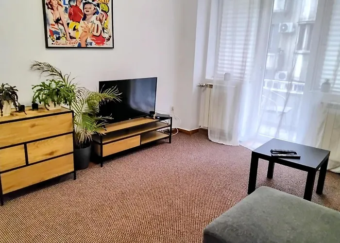 Luxury Piata Romana *