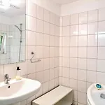 Luxury Piata Romana Apartman