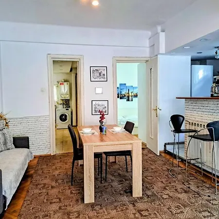 Luxury Piata Romana * Bukareszt